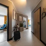 Vela 2min Plaza Hryniewieckiego Apartmán *