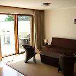 Vela 2min Plaza Hryniewieckiego Władysławowo