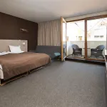 Vela 2min Plaza Hryniewieckiego * Władysławowo