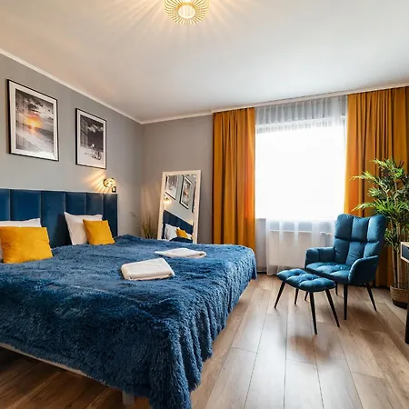 Vela 2min Plaza Hryniewieckiego *