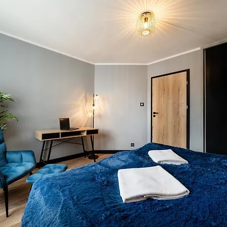 Vela 2min Plaza Hryniewieckiego Władysławowo