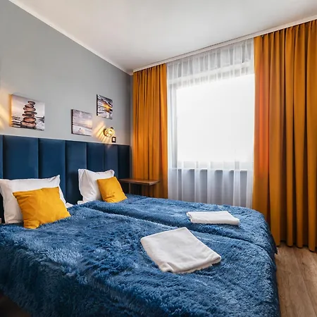 Vela 2min Plaza Hryniewieckiego * Władysławowo