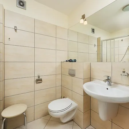 Vela 2min Plaza Hryniewieckiego *