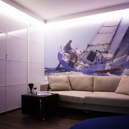 Vela 2min Plaza Hryniewieckiego *