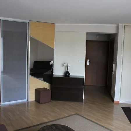 Apartment Vela 2min Plaza Hryniewieckiego
