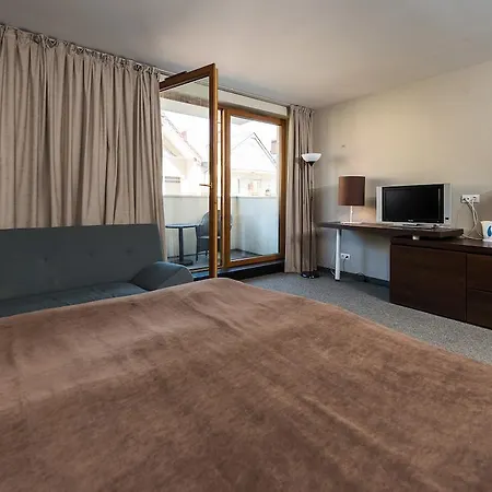 Vela 2min Plaza Hryniewieckiego Lejlighed *