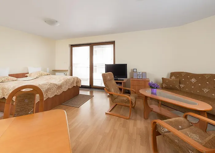 Vela 2min Plaza Hryniewieckiego شقة