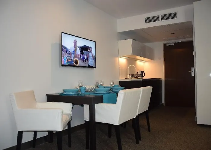 Vela 2min Plaza Hryniewieckiego شقة Władysławowo